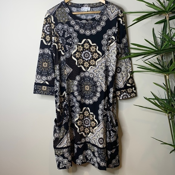 Robbie Bee Dresses & Skirts - Signature Robbie Bee | Navy Pocket Round Neck Graphic Print Dress L